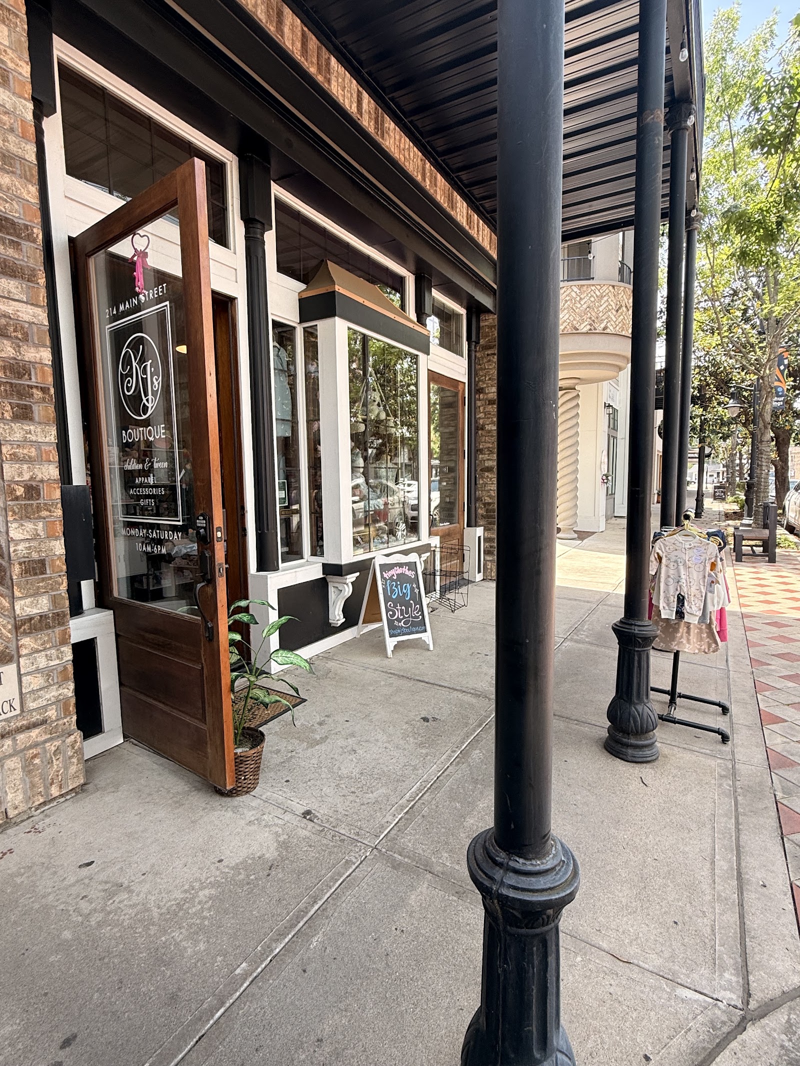 KJ's Boutique